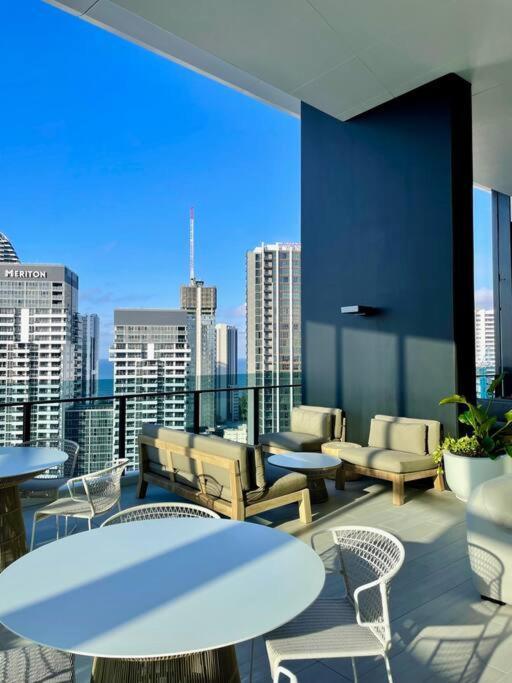 Apartment Broadbeach Luxury Casino Riverview Skyline 2bedroom Apt 48f *
