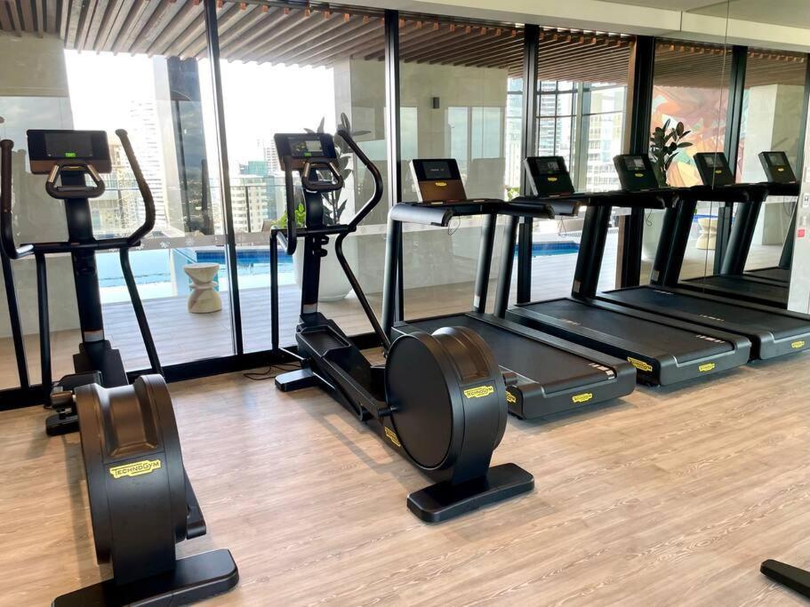 Apartment Broadbeach Luxury Casino Riverview Skyline 2bedroom Apt 48f Gold Coast